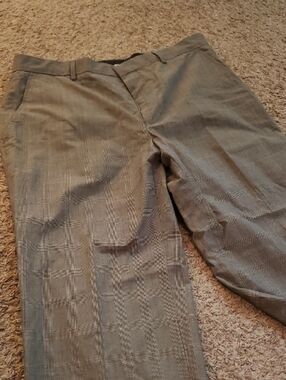 Banana Republic Men's Plaid Dress Pants in Light Gray